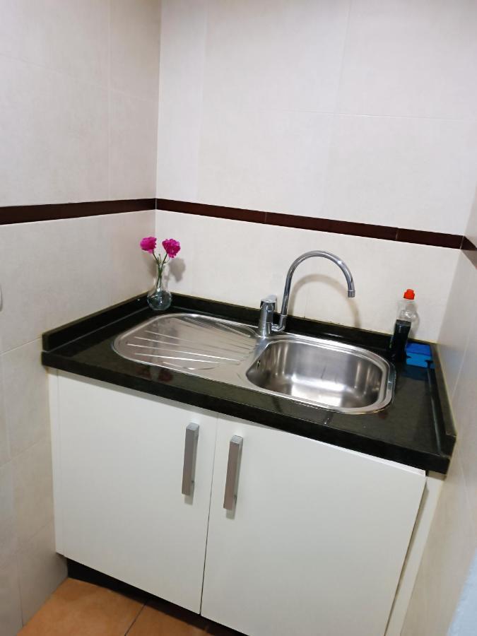 Corrala De San Anton. Sencillo Apartamento En Pleno Centro غرناطة المظهر الخارجي الصورة